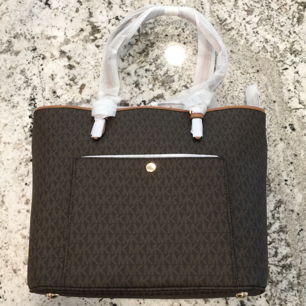 Michael Kors jet set signature medium tote - NEW